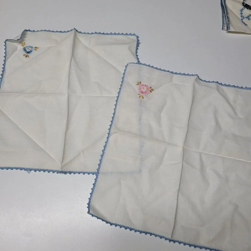 Embroidered‎ Napkin Vintage Linen Handmade Flowers Stitched Blue 10 Inch Blue